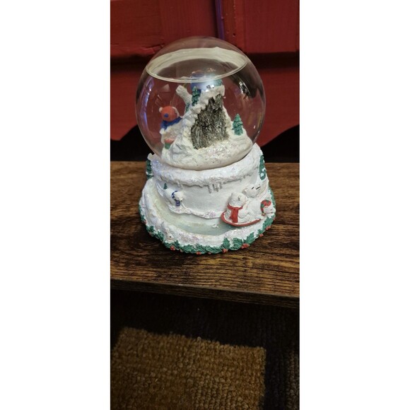 San Francisco Music Box Co Water Globe The Winner Is Polar Bears Let It Snow Box - Picture 4 of 8